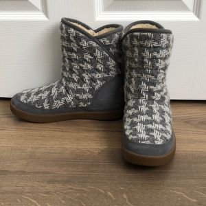 Sanuk Boots